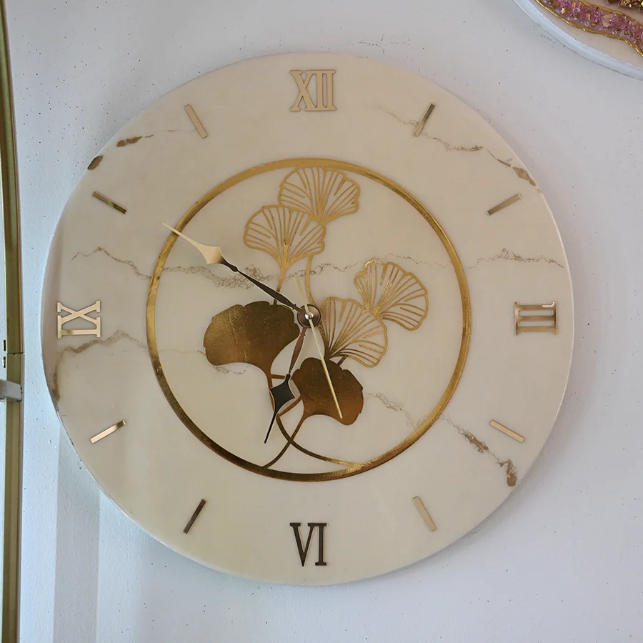 Lüks Tasarım Yaprak Motifli Saat