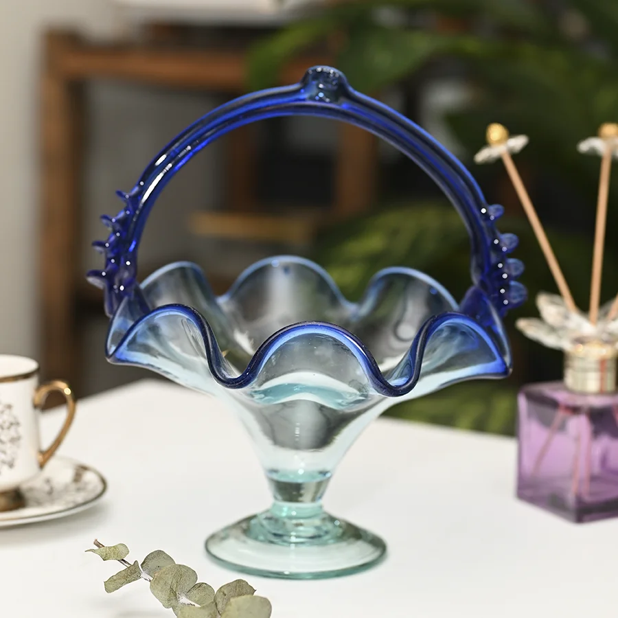 Dalgalı Ağızlı Dekoratif Cam Şekerlik