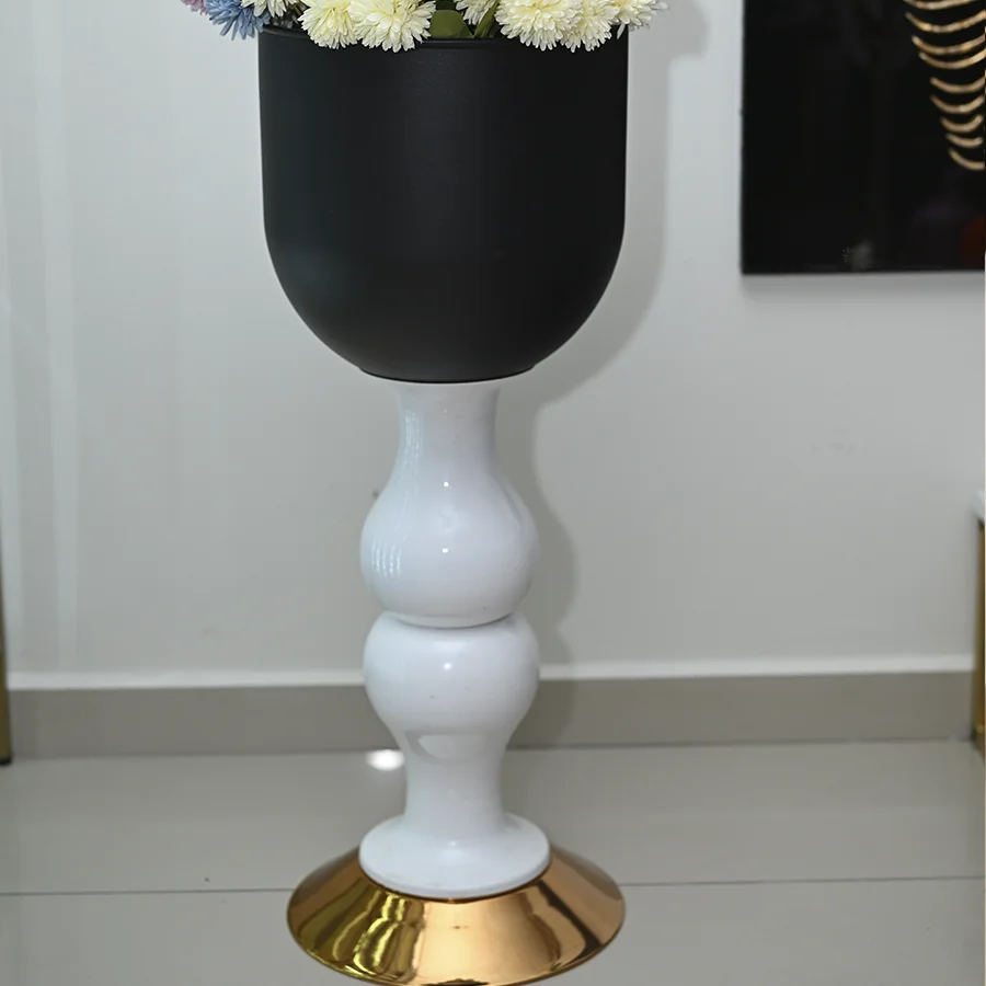 Lüks Salon Dekor Vazo Modeli