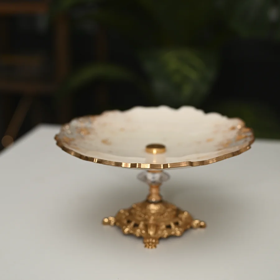 Altın Detaylı Ayaklı Kase